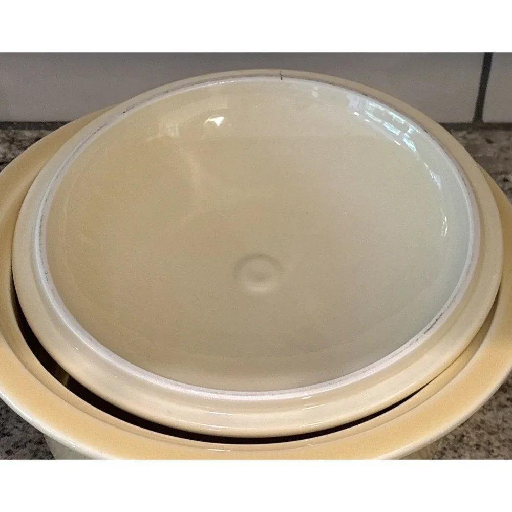 Fiesta Homer Laughlin Ivory Covered Casserole 90oz Serving Bowl w/ Lid